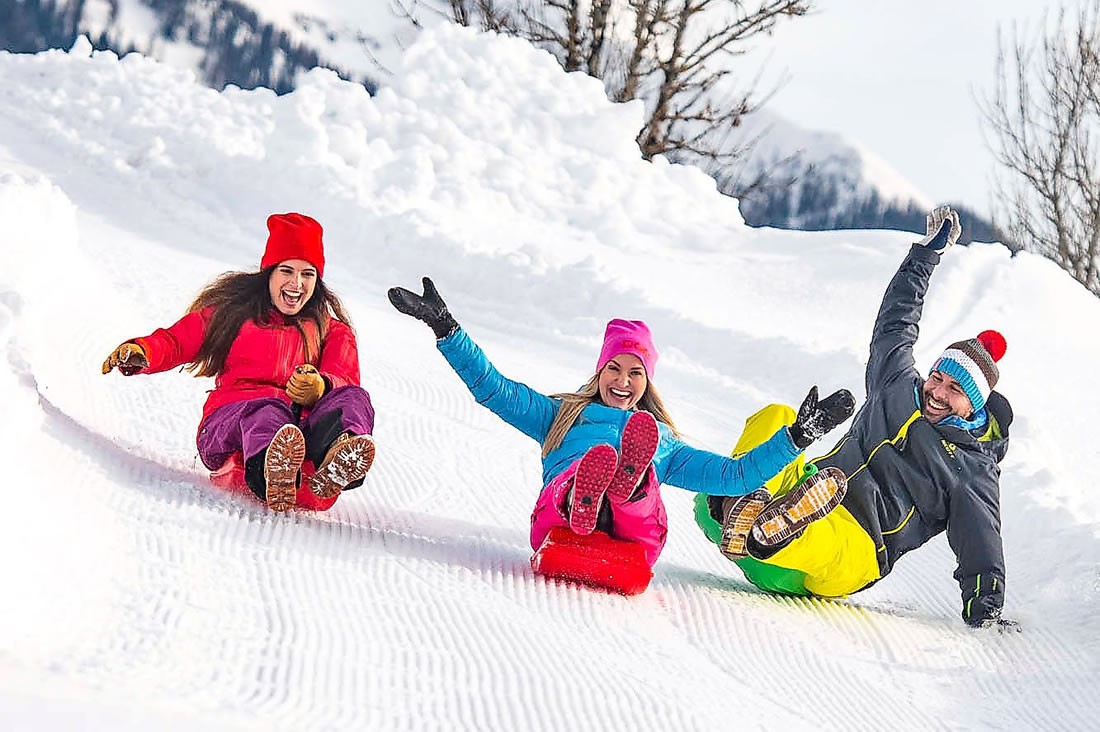 Zipflbob - die lustige Alternative zum Schlittenfahren © Flachau Tourismus_Markus Berger